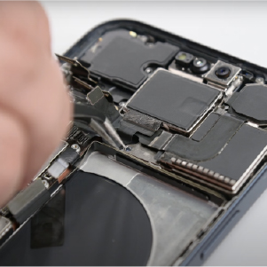 Our iPhone 15 Pro Max Repair Services You Can Count On-100